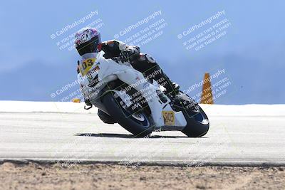 media/Dec-08-2024-CVMA (Sun) [[267e5a7075]]/Race 4-Amateur Supersport Middleweight/